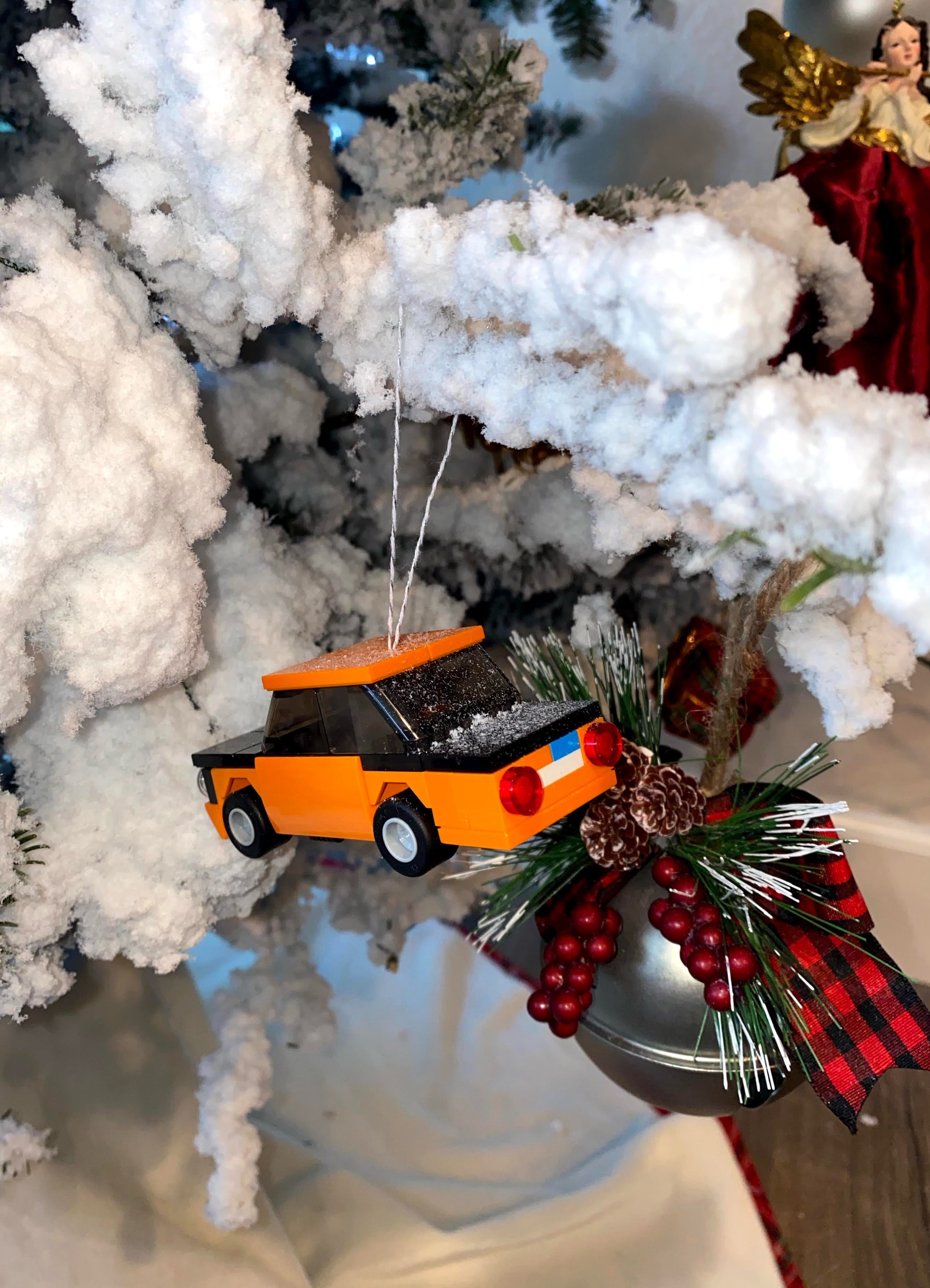 E10 2002 Christmas Ornaments