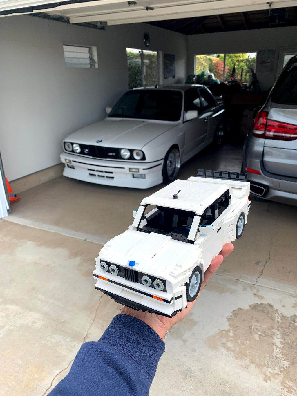 BMW E30 M3 ~800 pcs - Authentic LEGO Parts Build Kit