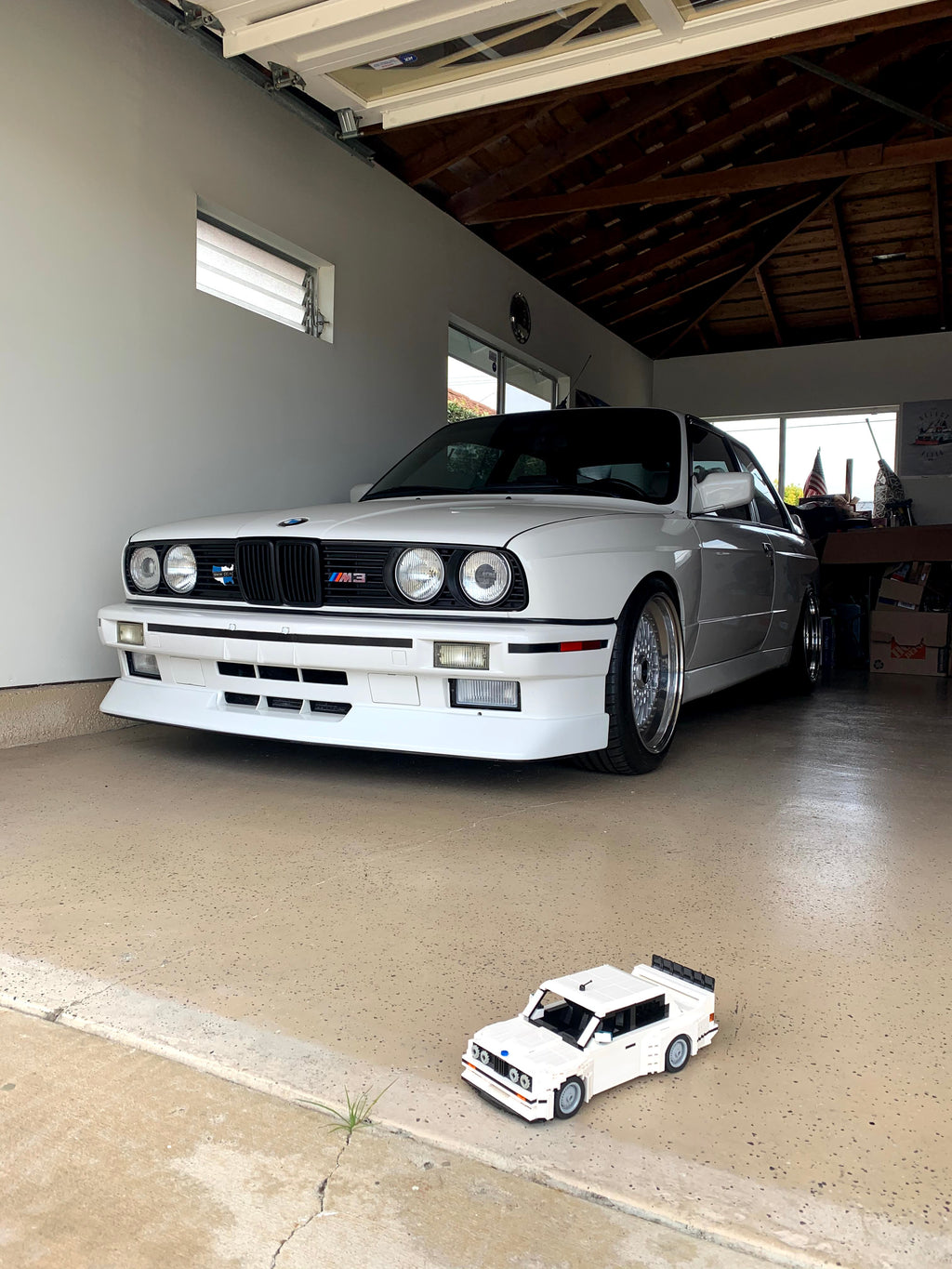 BMW E30 M3 ~800 pcs - Authentic LEGO Parts Build Kit