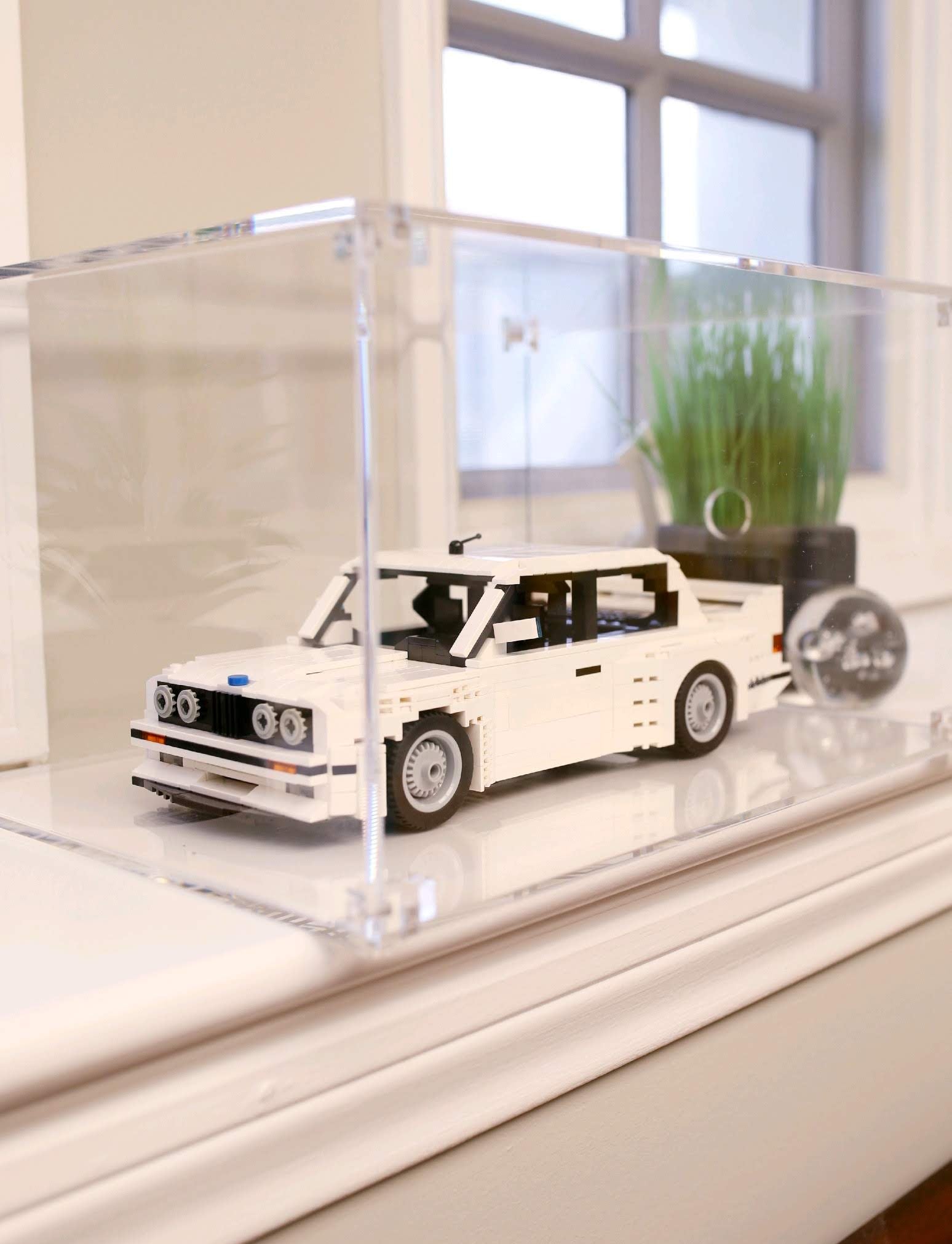 Thick Acrylic Display - Magnetic